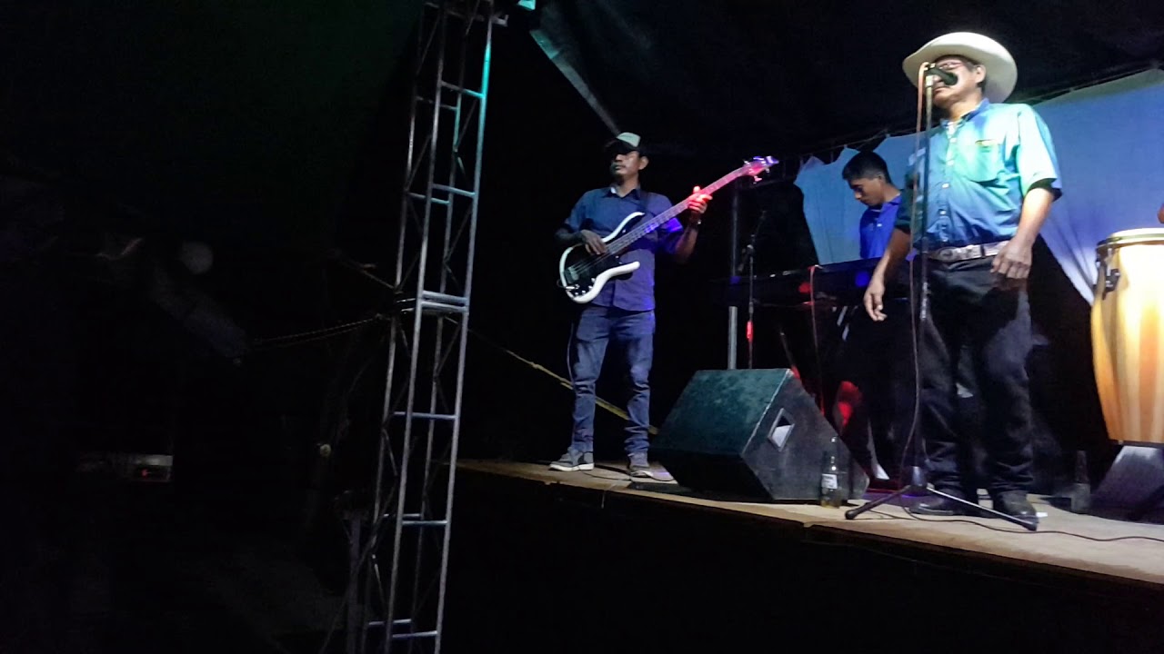 Grupo la potencia Musical de santa Elena tónameca Pochutla oaxaca - YouTube