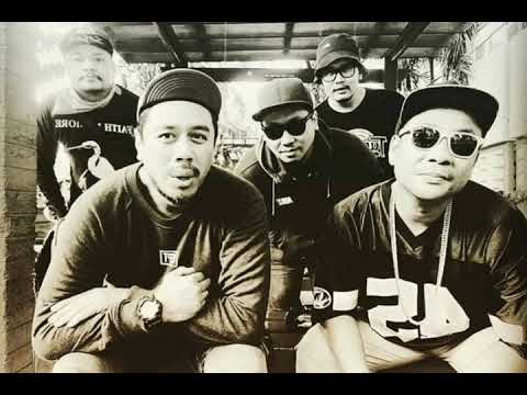 KRIPIK PEUDEUS - LEPAS KENDALI ( AUDIO )