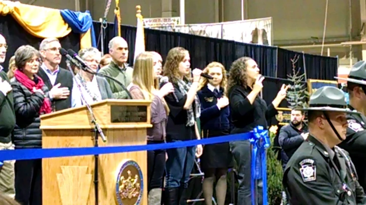 Crider Sisters at Farm Show