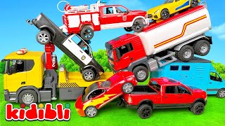 Spielzeug-Autounfall Mit Lkw, Polizei, Feuerwehr Rettungsfahrzeugen Video Für Kinder Kidibli