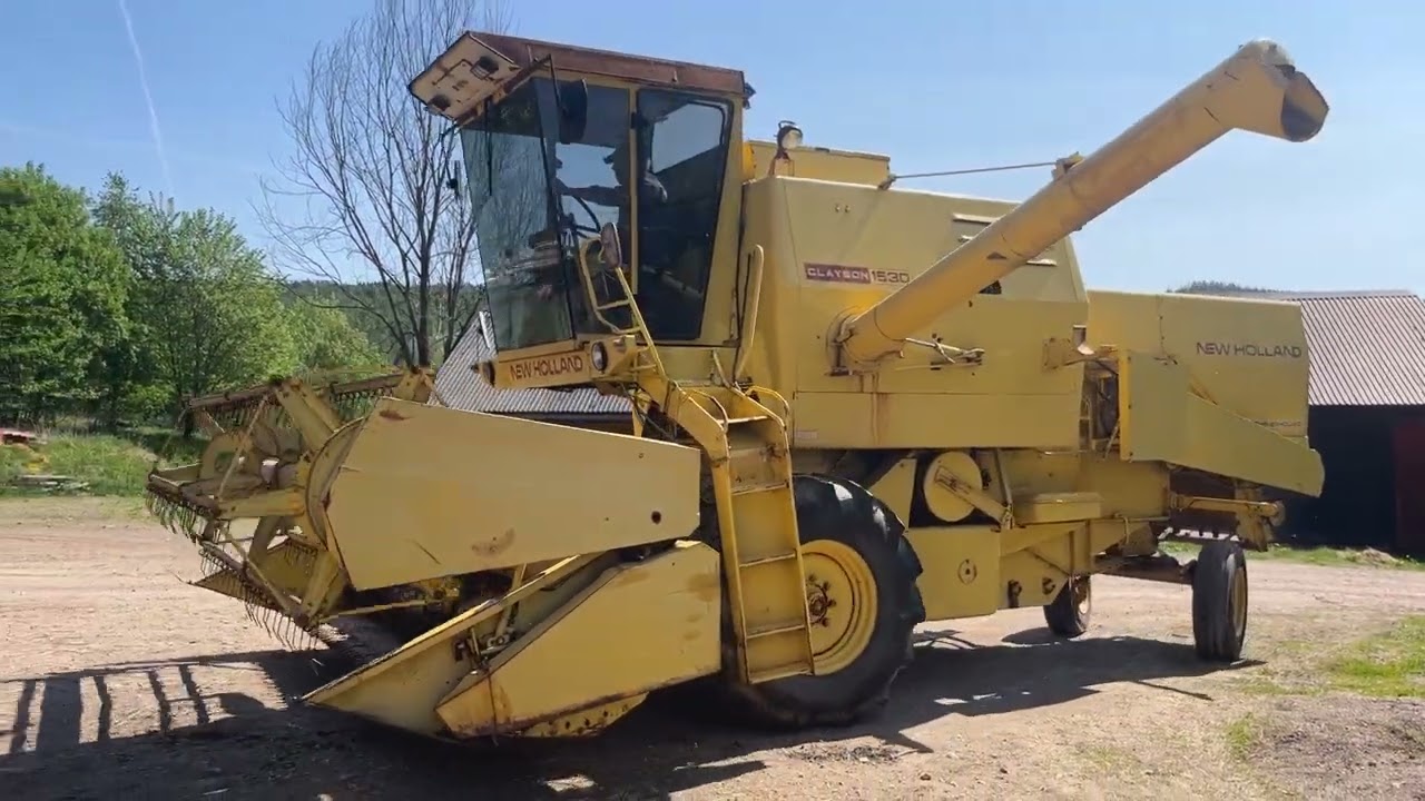 Skördetröska NEW HOLLAND CLAYSON 1530