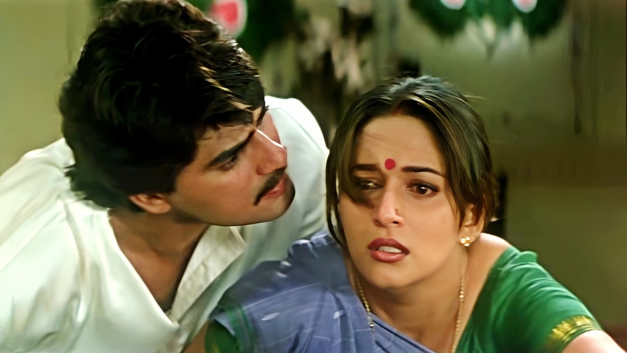 मेरी बेइज्जती के साथ इस घर की इज्जत भी दांव पर लगा दी - Madhuri Dixit ज़बरदस्त सीन - Mrityudand