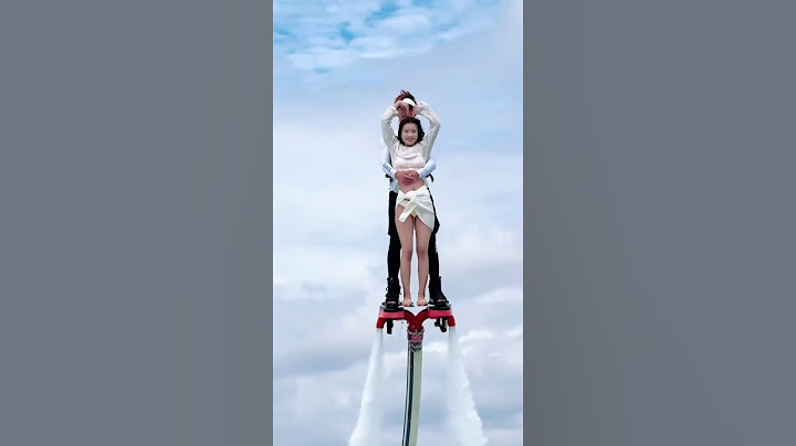 Flyboard ride is so fun😝💦They enjoying fly on water#amusementpark #adventure #flyboard #bluesilver
