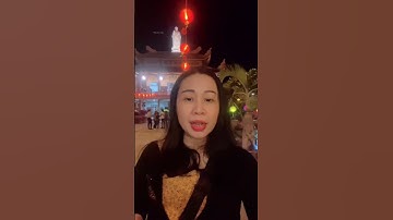 Video úp muộn đi chùa tối mùng một tết
