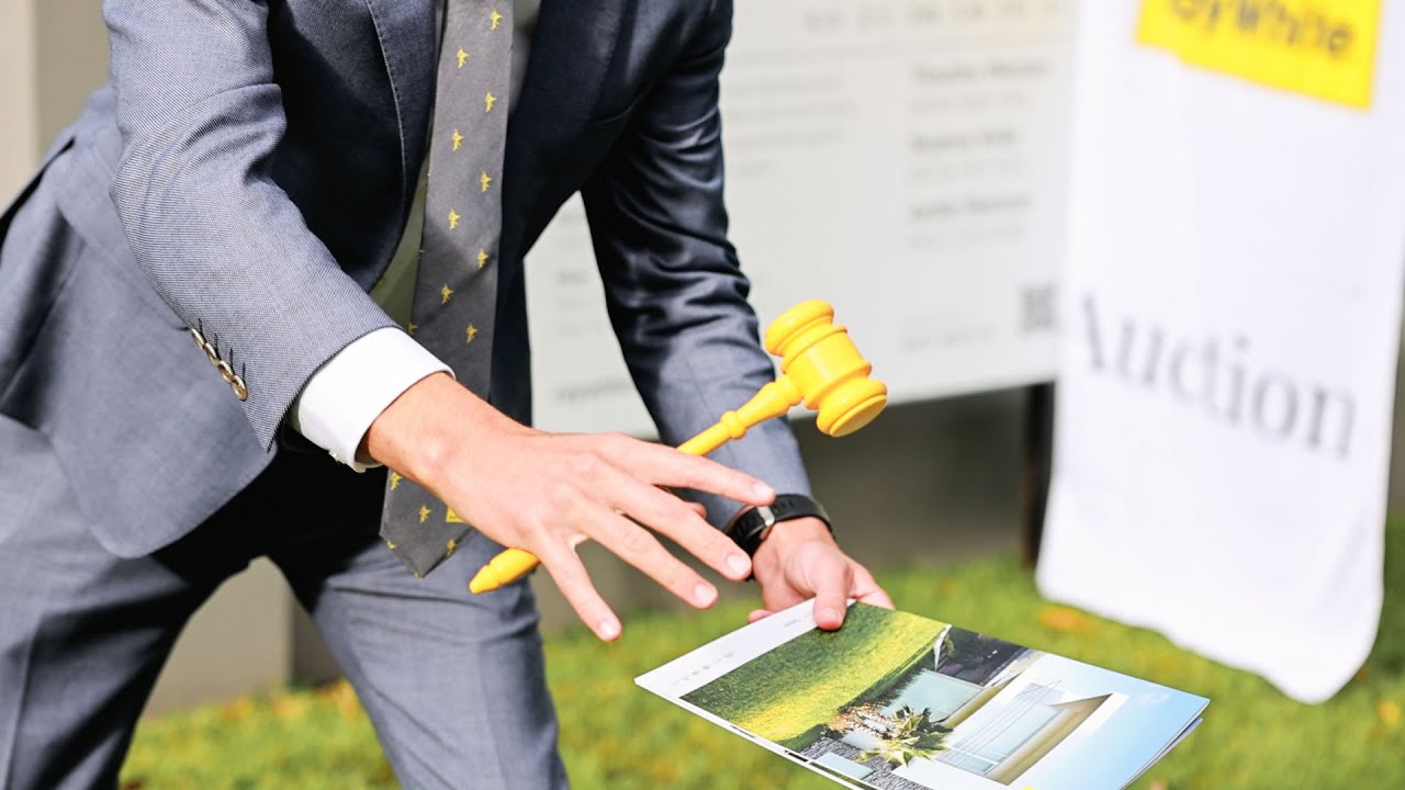 Online auction room, Shane Thomson, Ray White Euroa