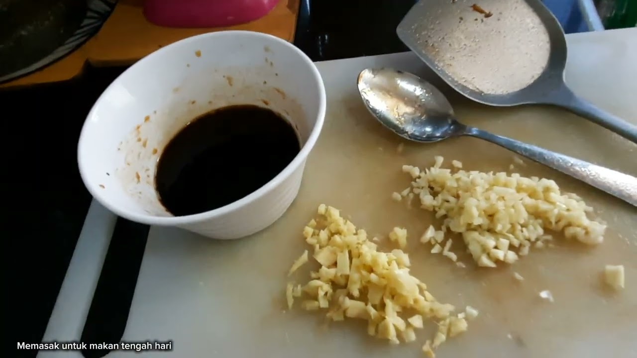 RUTIN PAGI DI SIBU JAYA // MEMASAKAN UNTUK MAKAN TENGAHARI 