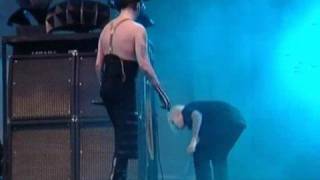 la pelea de MARILYN MANSON y JOHN 5 Resimi