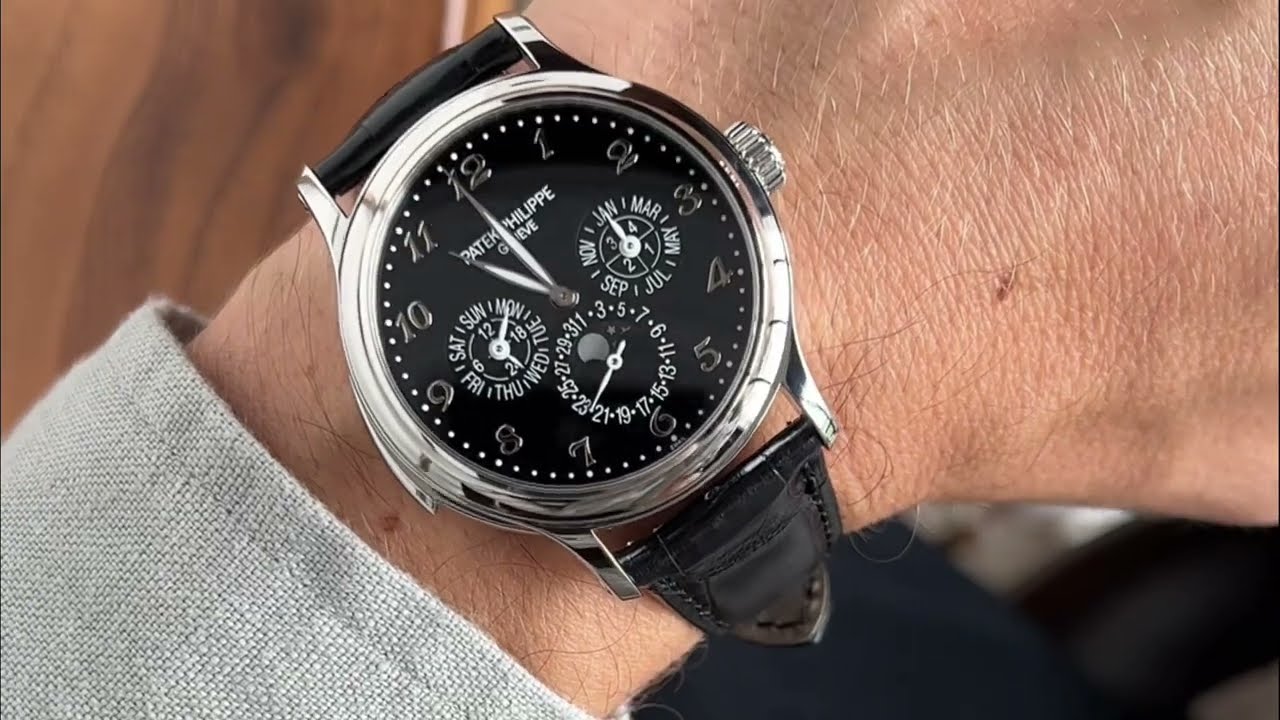 Patek Philippe 磁器製トレイ Reference Check: Patek Philippe 5374