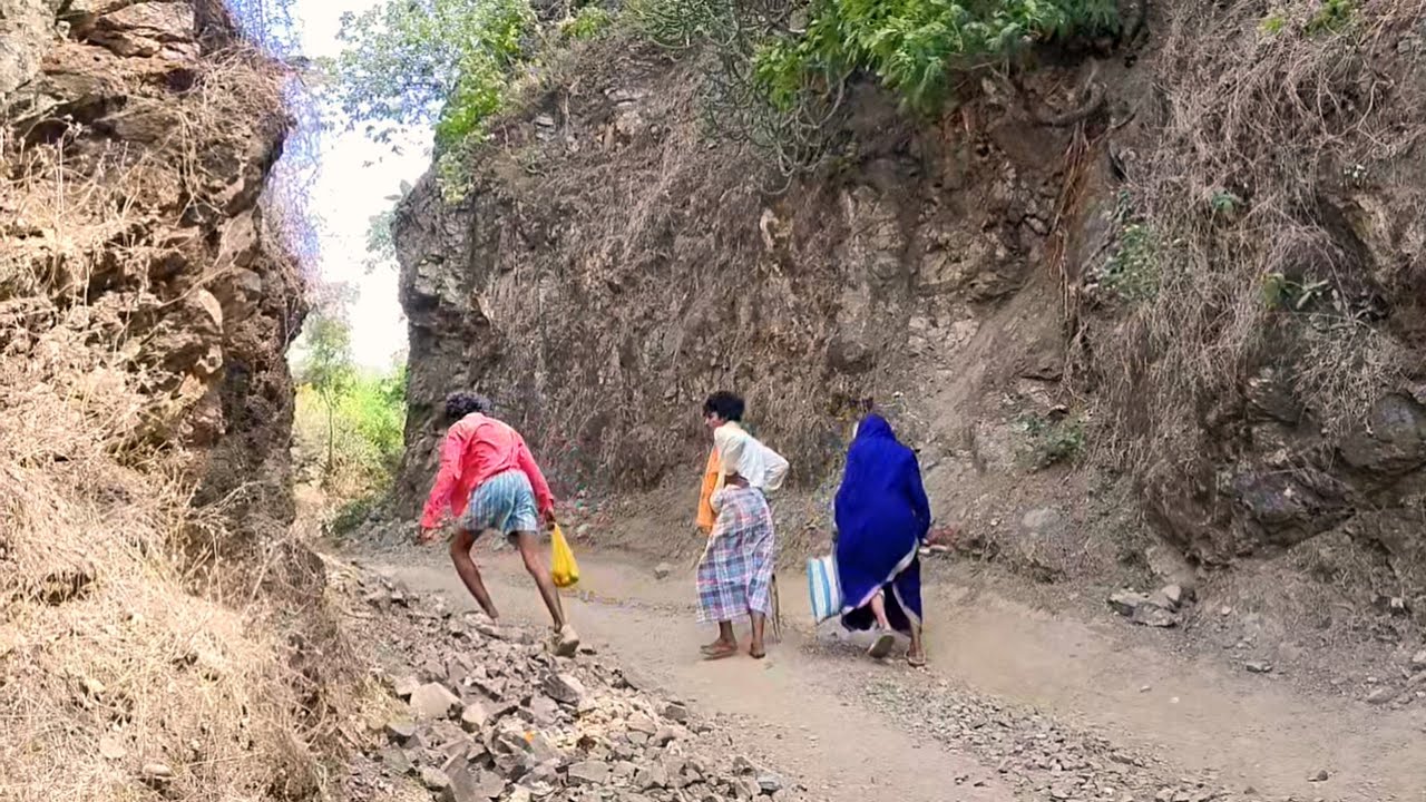 आदिवासी कॉमेडी वीडियो aadivasi comedy video #comedy #music #funny #manimeraj 😲😲