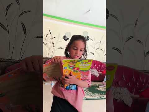 Membaca Buku Bobo Kumpulan Dongeng