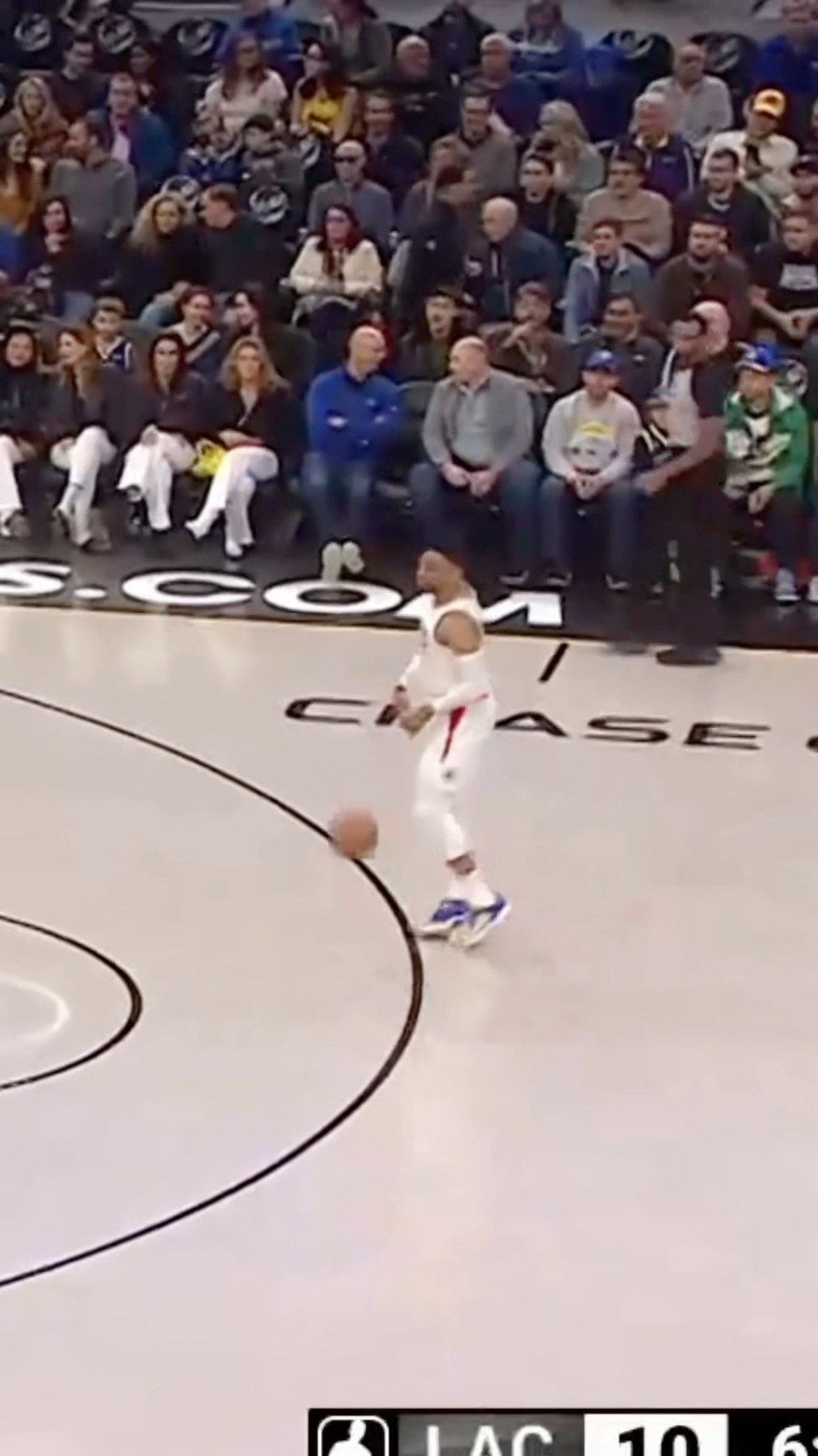Draymond left Westbrook WIDE open ?
