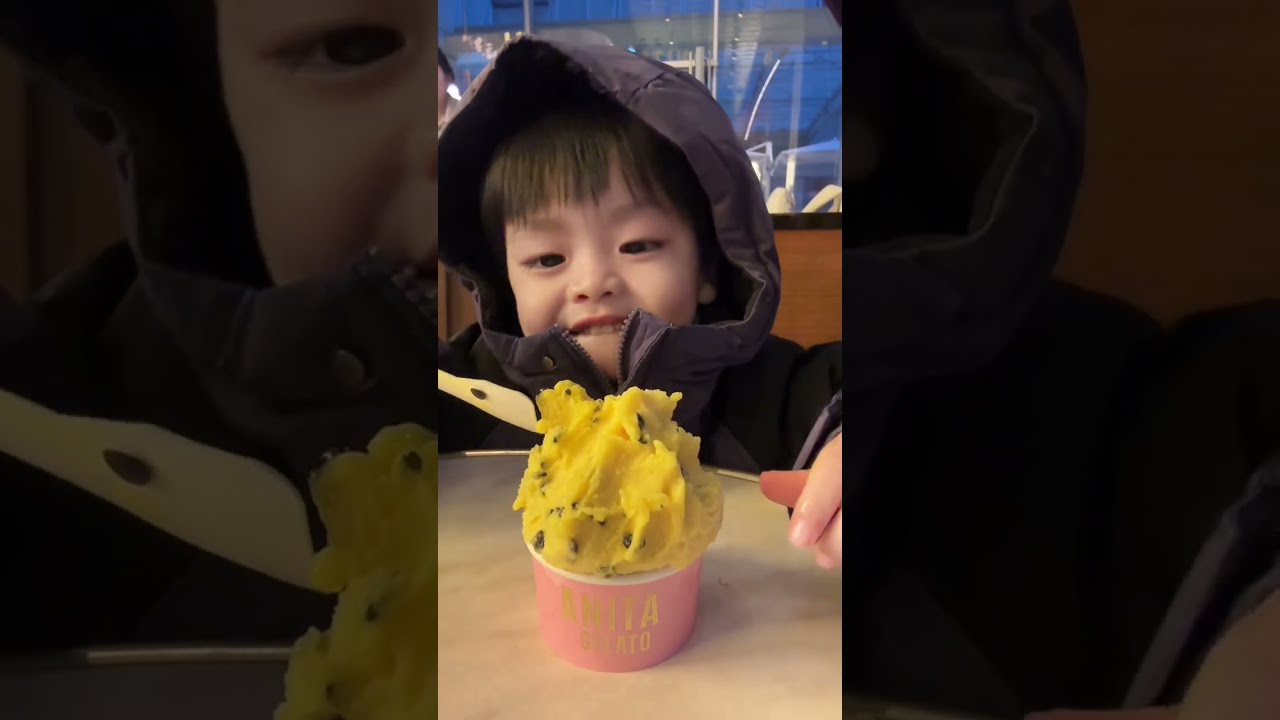 lewen宝宝为了吃雪糕，一直跟爸妈说肚子饿！没得吃也不哭不闹，想鬼点子再贪吃一口很搞笑；啃安抚巾啊贝贝fufu，问妈妈为什么不能吃？@潘爸乐文vlog baby lewen & pan 