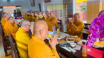 Phật tử Diệu Hương; Diệu Thuận Cúng dường trai tăng ngày 04/01/2024