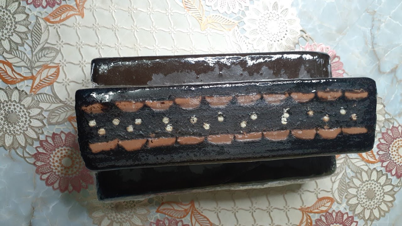 kek lapis black shadow