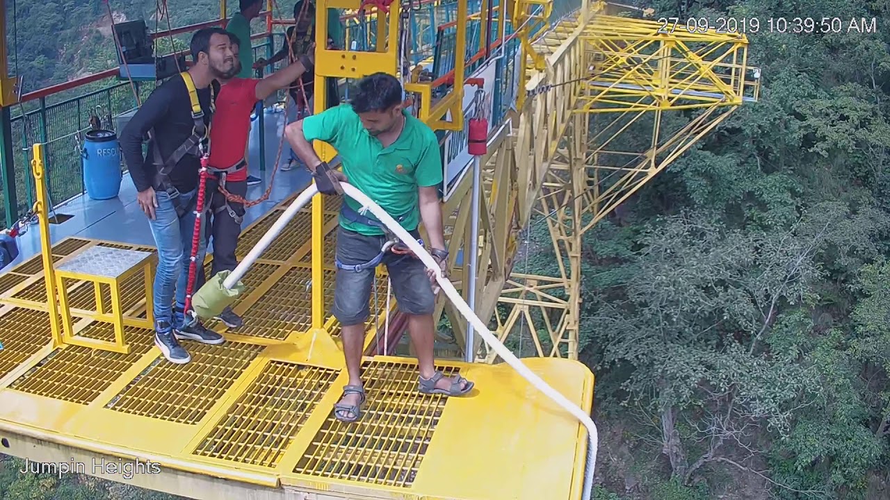 My Bungee Jumping at Jumpin Heights. YouTube