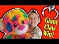 Winning the Giant Claw Machine, First Try!