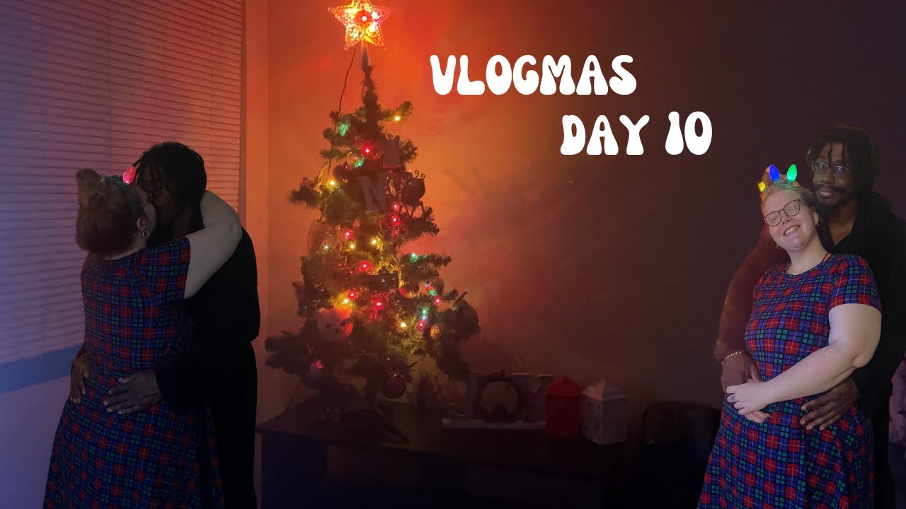 Putting up our Christmas tree | Vlogmas day 10 - YouTube