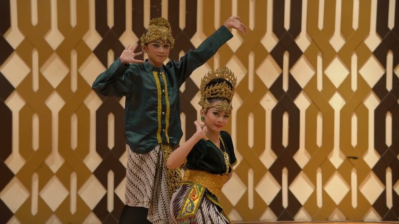 03 Tari Nyimas Gedeng Waru