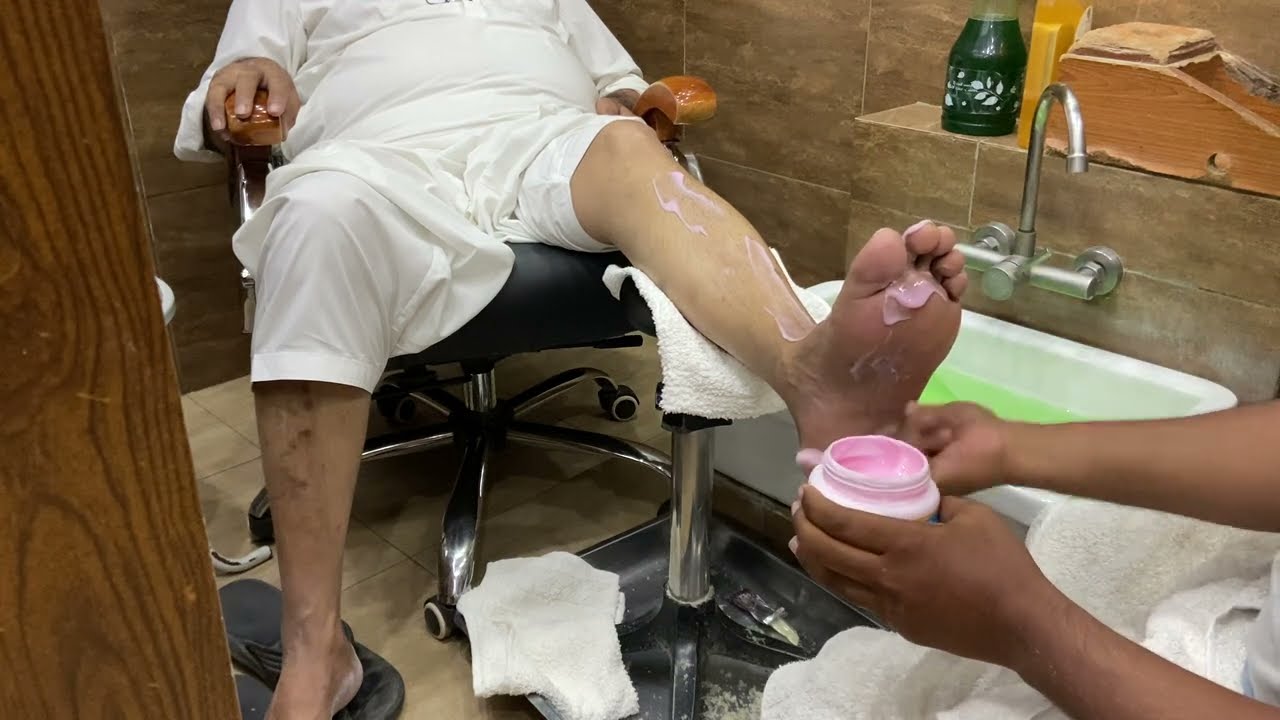 Relax & Recharge: Grandpa’s Foot Massage Session /Grandpa’s Ultimate Foot Massage – Watch Him Unwind