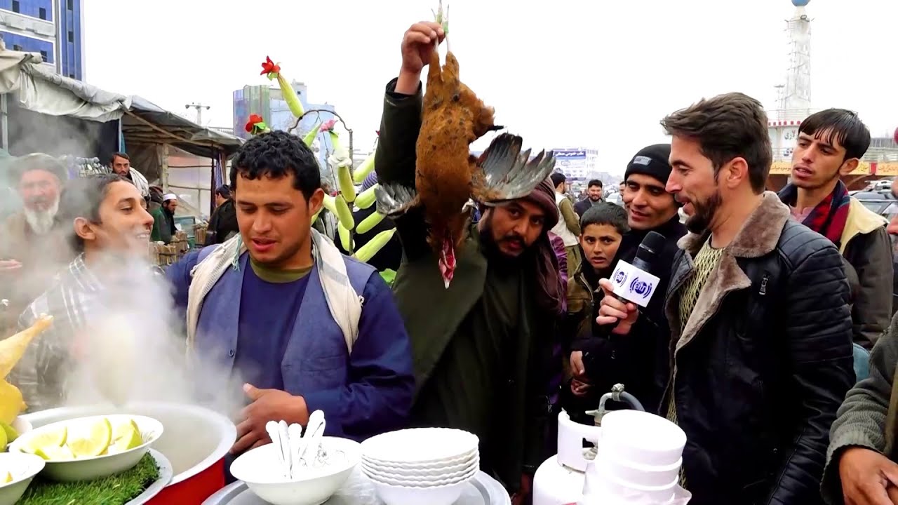 Chicken Yakhni with special offer in Pole Khumri, Baghlan / یخنی جایزه دار شهر پلخمری ولایت بغلان