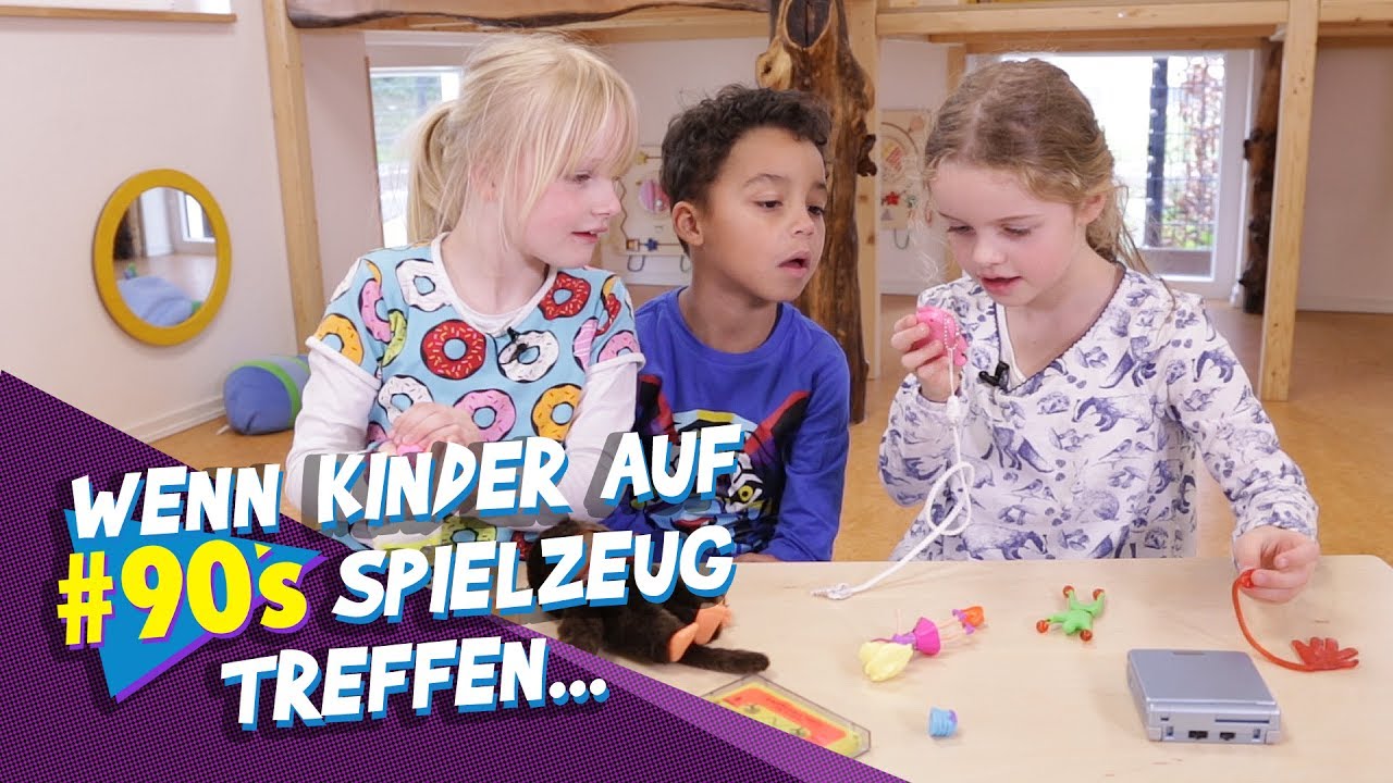 Kinder von HEUTE spielen mit Spielsachen von GESTERN #90s Update
