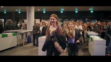 Antoon wordt verrast met Kristallen Film Award voor zijn docu ANTOON - ENGEL | NFF