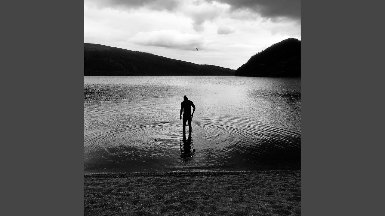 Смотреть «Trailer» на YouTube Смотреть «Trailer» на YouTube