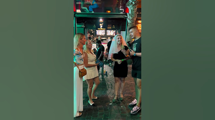Lithuanian girls partying in Paceville.