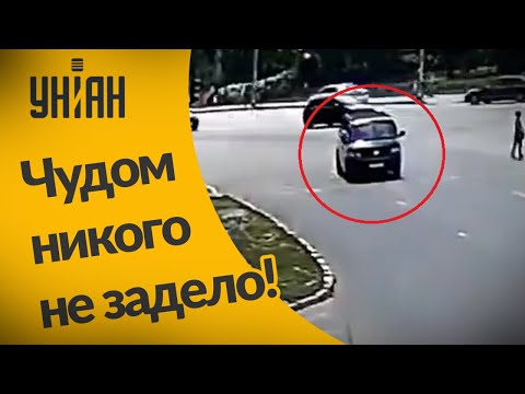 Video: Mladý Muž Z 13 Bodne ženy Ukrást Jeho Auto