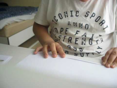 HUR MAN GÖR EN PAPPER PISTOL? - YouTube