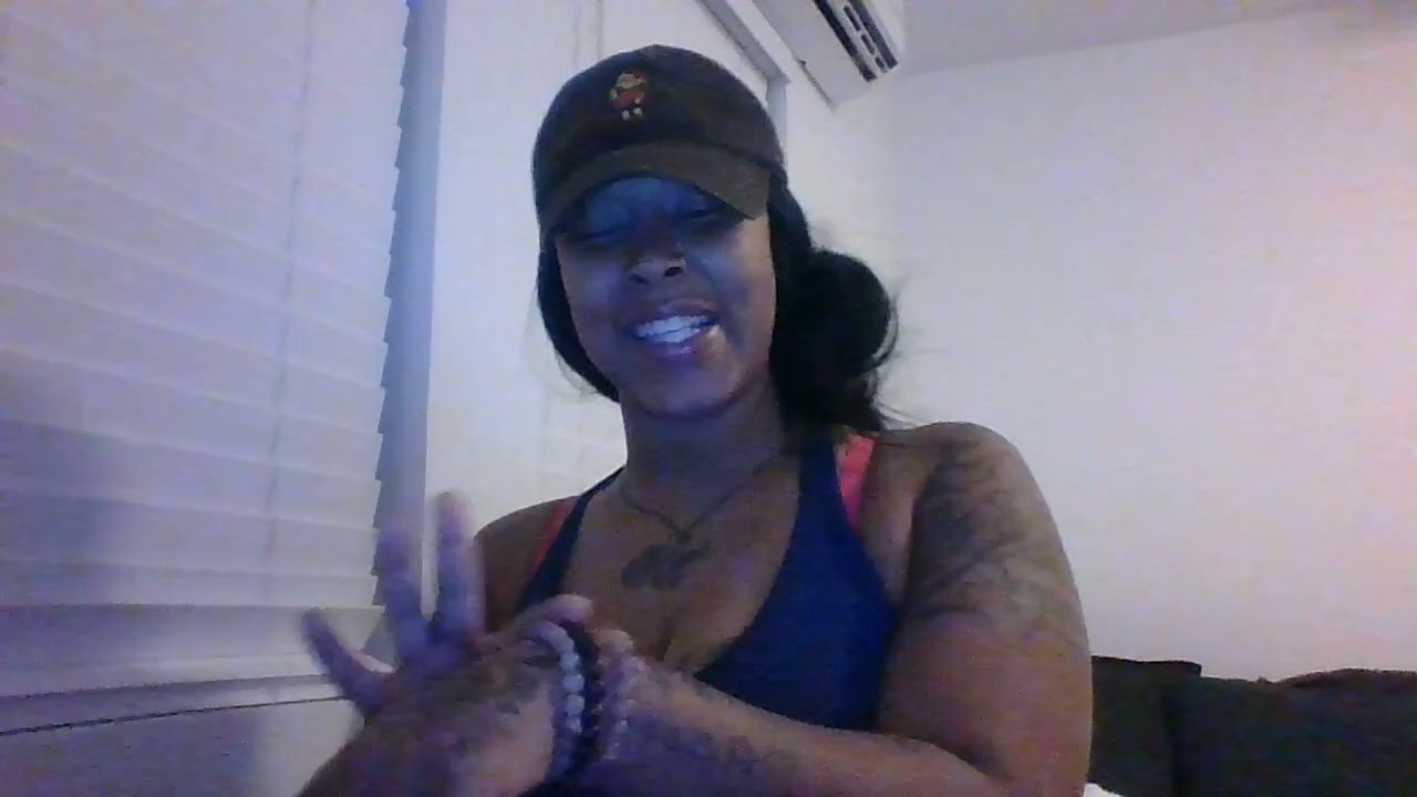 ТЫ ВЫЗЫВАЕШЬ У НИХ ПАНИЧЕСКИЕ АТАКИ