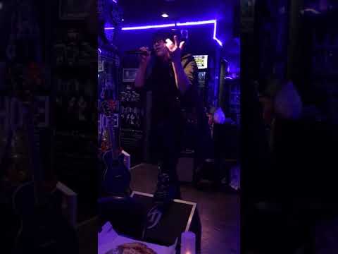 誘惑（GLAY）／KAZZさん        2017.12.2.ROXXANE KAZZさんのクリスマスショー☆