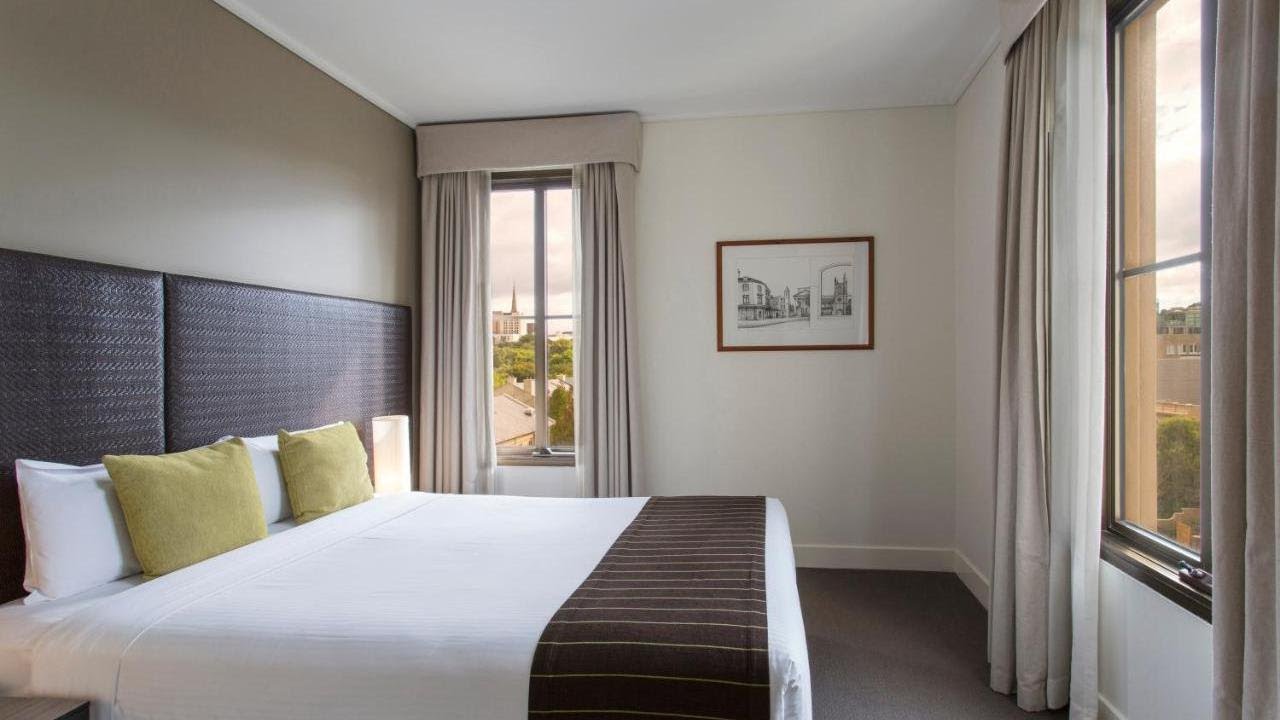 Mantra on Jolimont, Melbourne, Australia