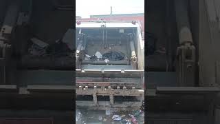 Compression Garbage Truck at Work | Respect to Sanitation Workers 敬礼环卫工