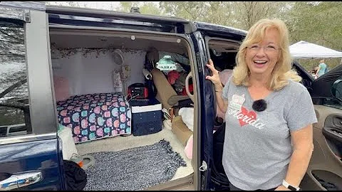 VAN TOUR - Solo Female no build Town & Country beautiful, comfy camper van