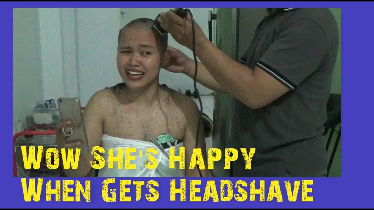 She Is Happy When Gets Headshave || Woman Headshave || Bald Women || Wanita Potong Gundul