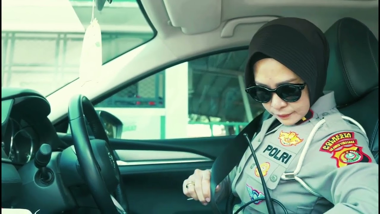 Dibalik seragam ada hati untuk rakyat #polrestakendari#humaspolrestakendari#ditlantaspoldasultra