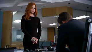 Download Lagu Darvey 14x04 Vs 4x09 - Donna stumbling MP3