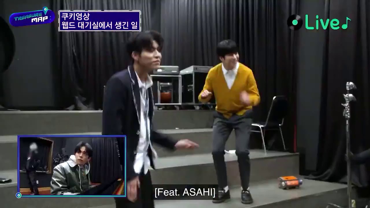 Jeongwoo, Jaehyuk jamming and singing to iKON's Love Scenario and Asahi's piano accompany them 🎹🎶