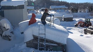 23年24年S 田舎生活 雪下ろし  観測史上1番の積雪の後  物置 雪下ろし 人力除雪 removingsnow