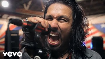 Pop Evil feat. Mick Mars - Boss
