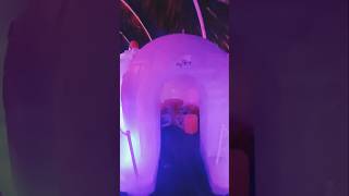 We visited an igloo in Houston 🥶🧊#houstonvibes  #Igloo #weekendfun  #shorts #noeandyani #huckyeah