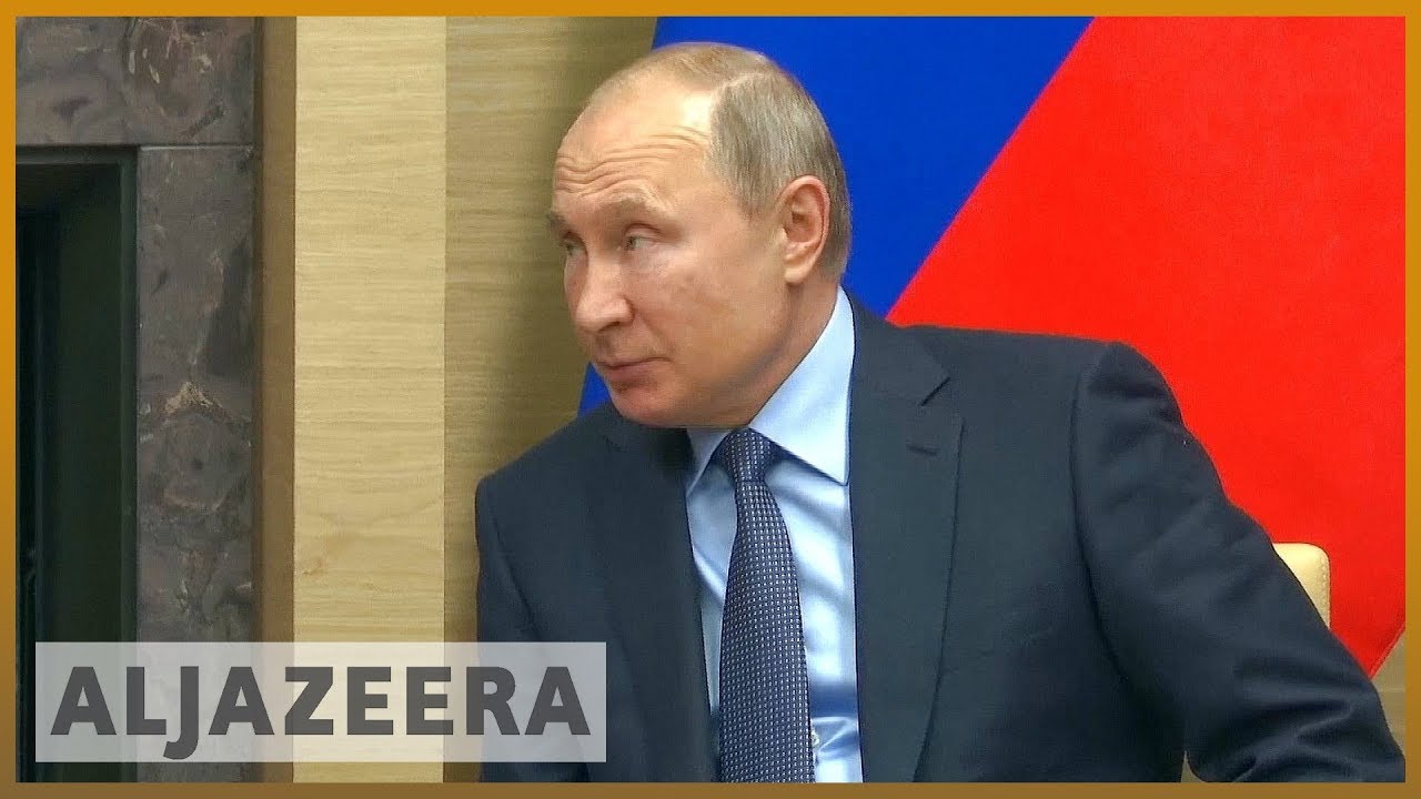 🇷🇺 بوتين يقود احتفالات الذكرى الخامسة والعشرين للدستور الروسي | الجزيرة الإنجليزية