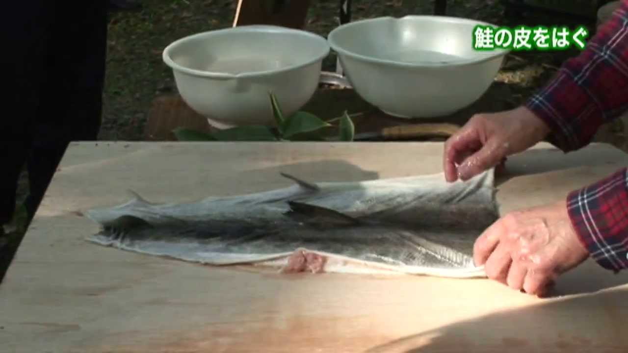 鮭の皮を使った靴作り