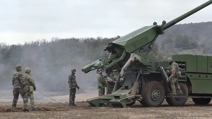 Danish troops firing  CAESAR  8x8 self-propelled artillery system - DayDayNews