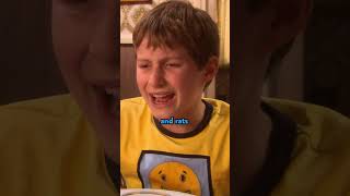 His mum dished up a weird dinner.... 😳 #lockieleonard #kidstvshow #shorts