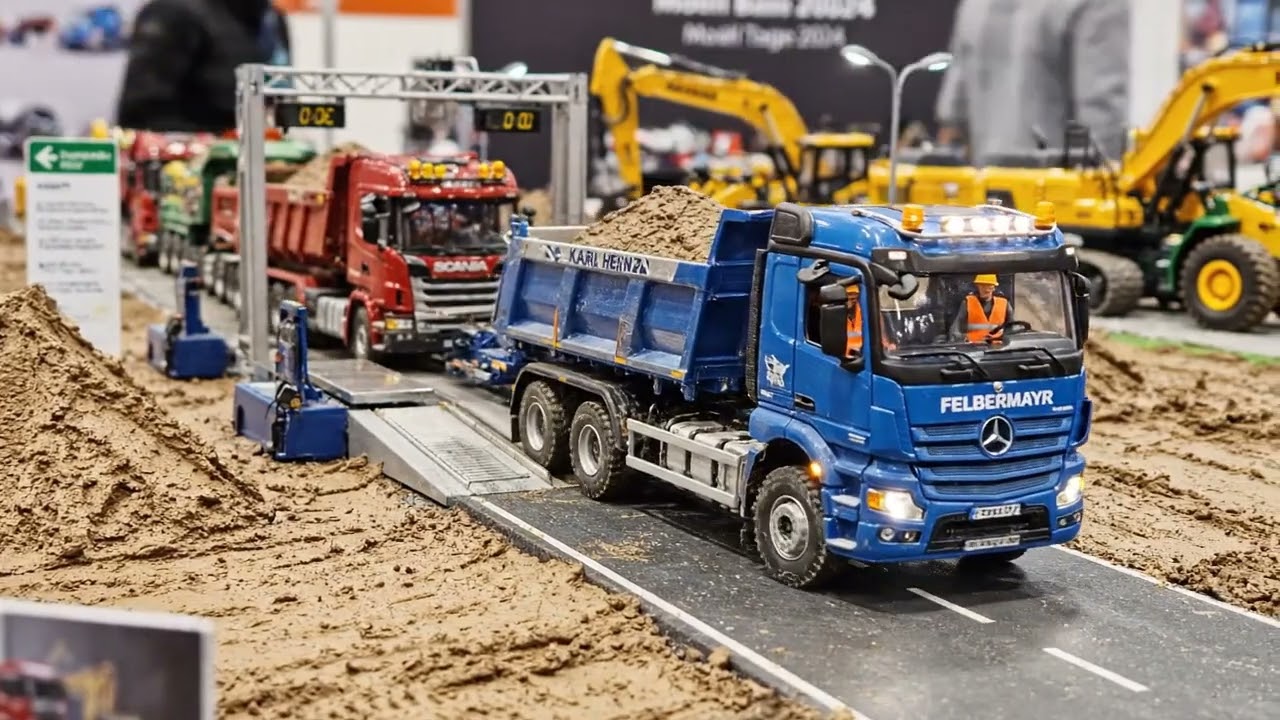 Massive RC Work Site Excavators, Dumpers & Trucks in Action