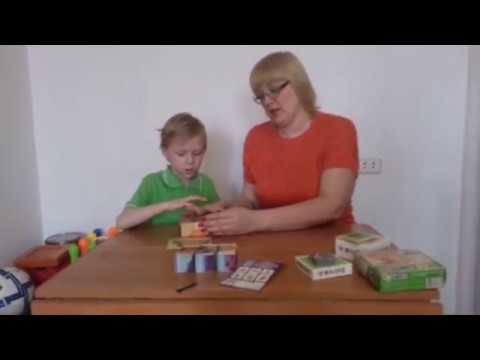 Развивающие игрушки для детей. Как собирать кубики.