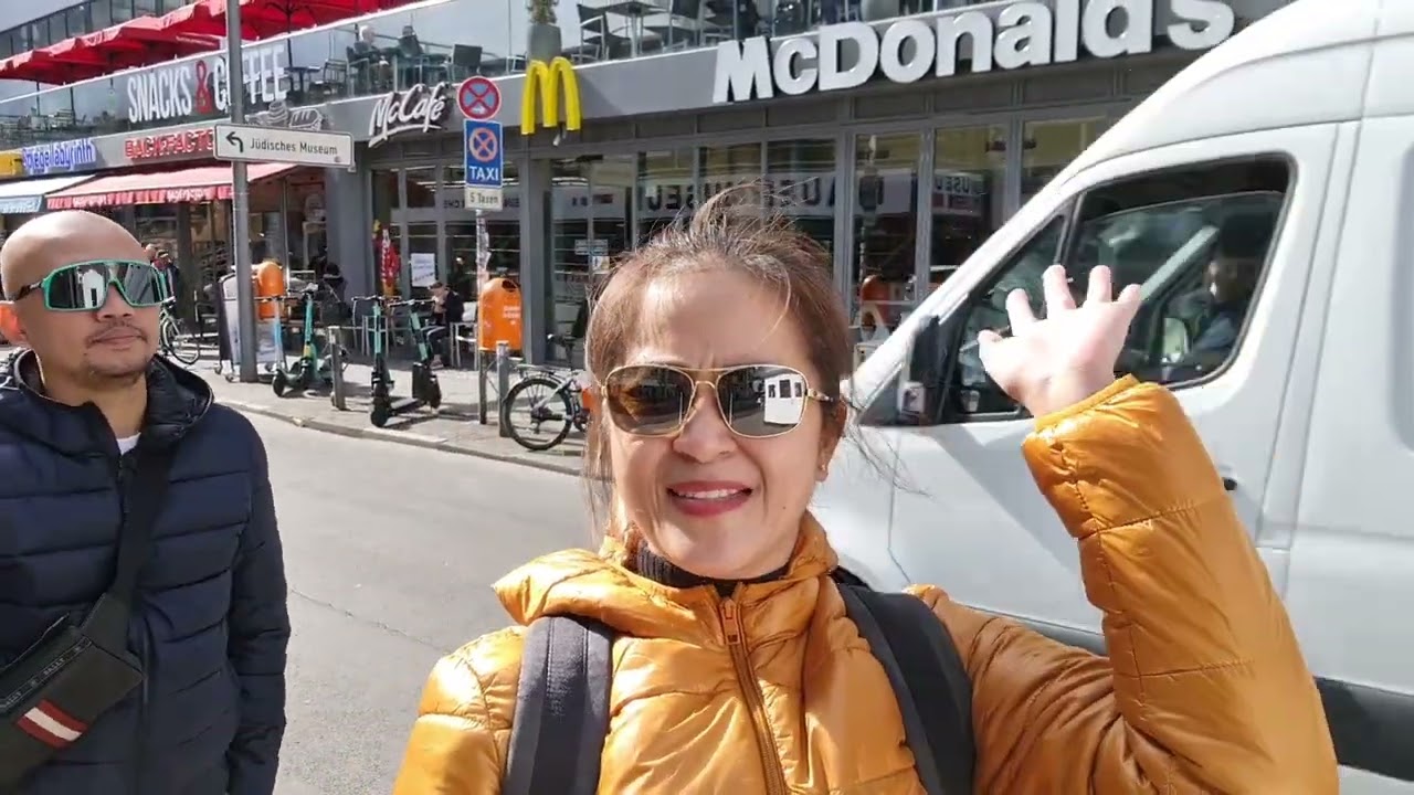 Hop On Hop Off Berlin City Tour 23September2022