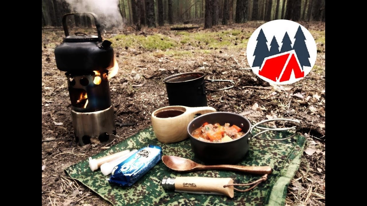 Одиночный поход в лес. Полевая кухня. Готовка рагу на печке щепочнице.